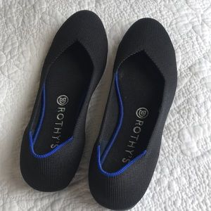 Rothy’s round toe flat